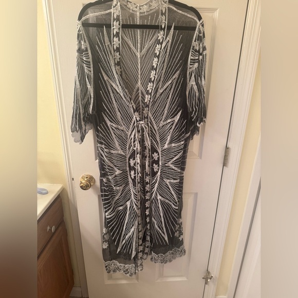 Sheer duster - Picture 1 of 2